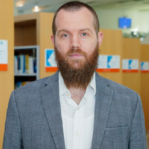Dr. Logan Cochrane